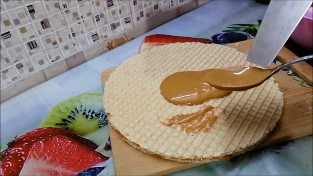 Слепил тортик из вафельных коржей смотреть онлайн
