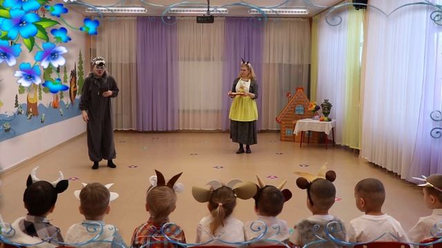 "8 Марта". Весенний утренник - ( 2 мл. группа "Фантазёры" ) смотреть онлайн