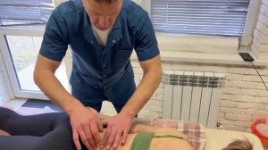 Щемит шею, лопатку и боль в ягодице