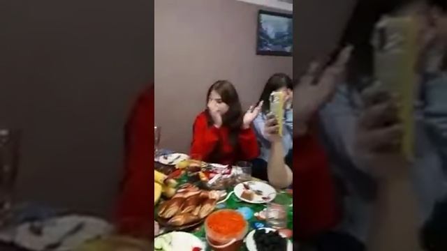 Новогодние игрушки смотреть онлайн