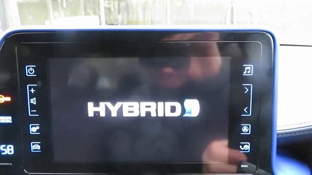 TOYOTA C-HR 1.8 VVT-h DYNAMIC CVT HYBRID