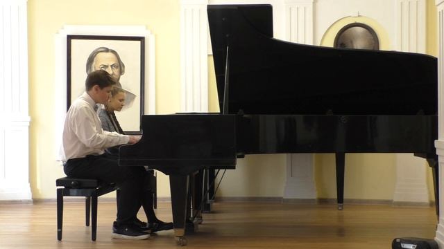 М.Мусоргский "Пляска персидок" из оперы "Хованщина". Фатеев Степан, 14 лет, Фатеева Ульяна, 11 лет смотреть онлайн