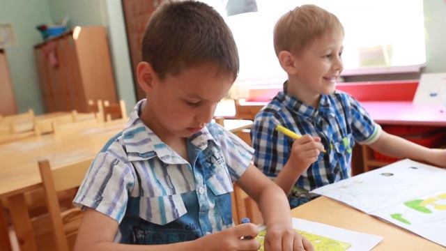 Выпуск детского сада 28. Крымск. Прогулка. смотреть онлайн