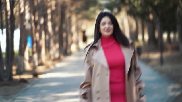 Мая Алимутаева - Люби меня смотреть онлайн