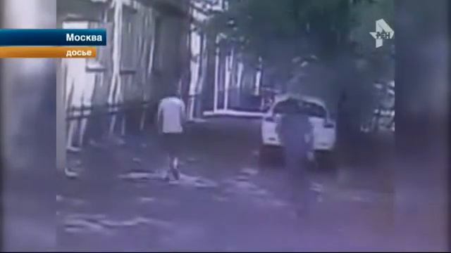 Полиция обыскала агентство, риэлторы которого вкололи старушке яд, 26 июня 2015 смотреть онлайн