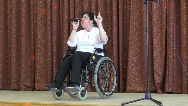 "БЕЛАЯ ЧЕРЕМУХА". ПОЕТ МАРИНА ВИНОГРАДОВА, ШОЯ-КУЗНЕЦОВО. смотреть онлайн