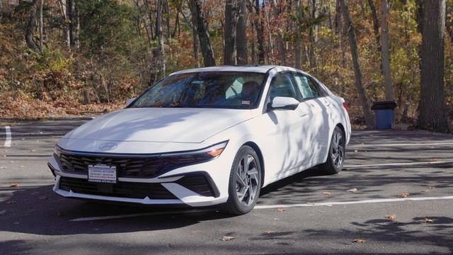 The 2024 Hyundai Elantra Gets a Fresh New Look смотреть онлайн