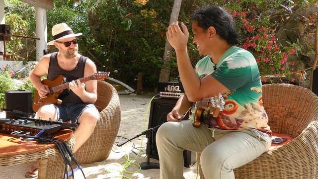 Get Your Fingers Ready To Play! 5 Essential Guitar Warm Up Tips смотреть онлайн