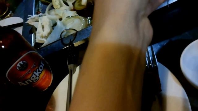 Asian Street Food - Eating Street Food In Phnom Penh - Part III смотреть онлайн