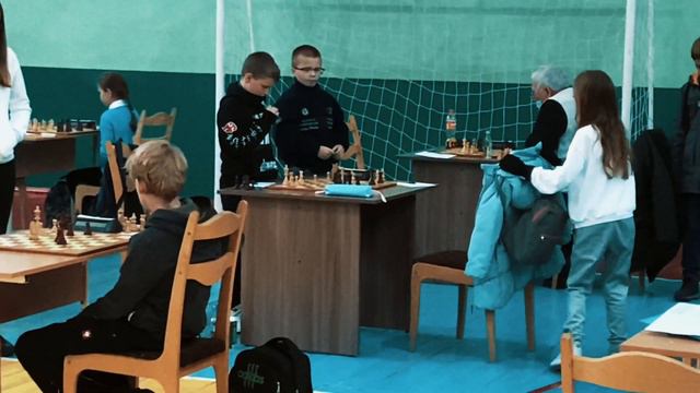Chess Battle with Champion under 10. Шахматный Батл с Чемпионом среди мальчиков до 10 лет смотреть онлайн