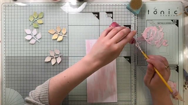 Crafting on a budget 2: Testing hair shimmer spray