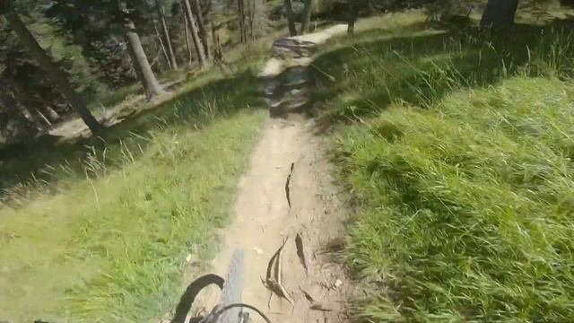 DOWNHILL TRACK at Bikepark Serfaus-Fiss-Ladis смотреть онлайн