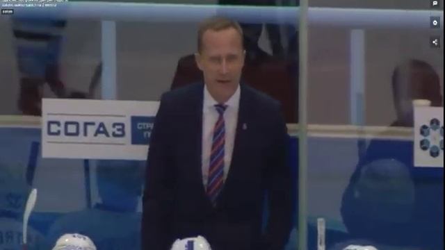 Артис Аболс говорит что-то на латышском смотреть онлайн