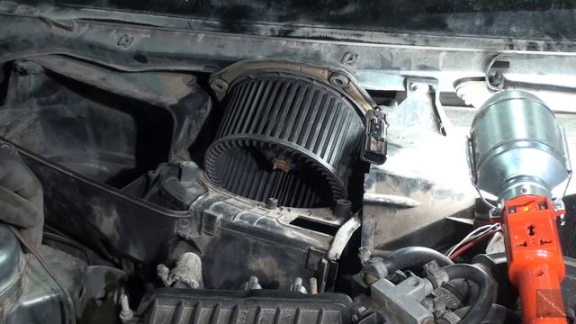 ЗАМЕНА ВЕНТИЛЯТОРА ПЕЧКИ  ВАЗ 2110, 2111, 2112.