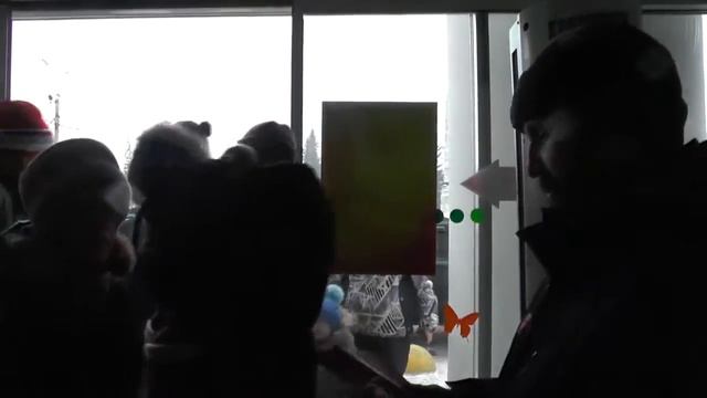 Раздача    Евангелий.  Барнаул.  29.11.2015