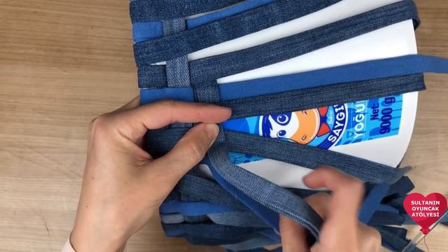 Eski Kot Pantolon ve Plastik Kova ile Yapılabilecek Muhteşem Fikir | Geri Dönüşüm смотреть онлайн