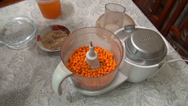 Супер ягода-облепиха.Медовая облепиха. Облепиха с медом и орехами. смотреть онлайн