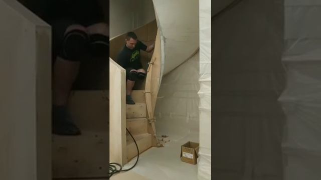 Изготовление винтовой лестницы 2 смотреть онлайн