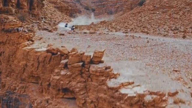10 Best Doomsday Motorcycles to Survive the Zombie Apocalypse смотреть онлайн