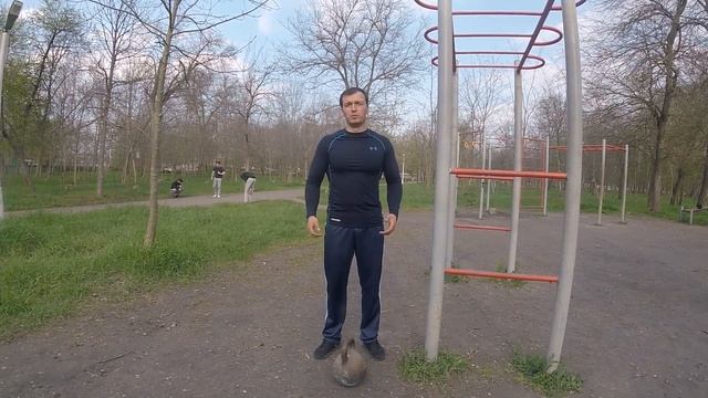 Очень мощная тренировка рук и плеч на турниках! плюс заруба с тяжеловесом! смотреть онлайн