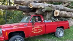 МОГУЧИЙ РЕЙНДЖЕР И 6 ТОНН ДЕРЕВА | Whistlin Diesel на русском