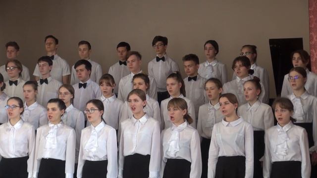 Хор "Октябрь". "Россия". Музыка Е. Лиманской, стихи В. Жукова. смотреть онлайн