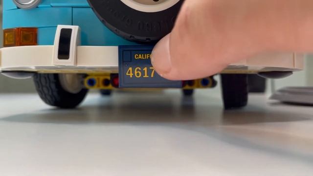最完美的露營車?!LEGO10279 Volkswagen t2 camper van車輛細節全解釋。 смотреть онлайн
