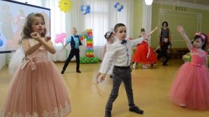 Зажигательное танго Выпускной бал в детском саду