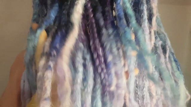 Вплетённые фактурные дреды смотреть онлайн