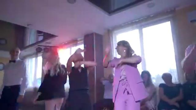 Свадьба моей сестры) ❤❤❤❤(ну то есть дискотека на ней) смотреть онлайн