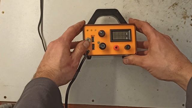 Мини лабораторный блок питания