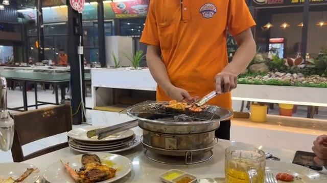 В первый раз едим ЛЯГУШКУ и КРОКОДИЛА. Безлимит на 1000р НЯЧАНГ ?? ВЬЕТАМ смотреть онлайн