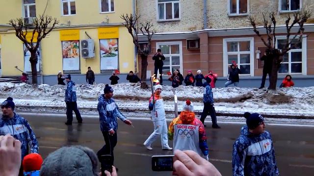 ОЛИМПИЙСКИЙ ОГОНЬ В ИЖЕВСКЕ 02.01.2014 смотреть онлайн
