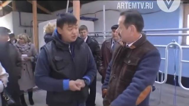 Глава Артемовского городского округа Владимир Новиков посетил семейную ферму смотреть онлайн
