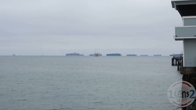 Super Zoom - Huge Ships Offshore - Port of Los Angeles - Nikon P1000 смотреть онлайн
