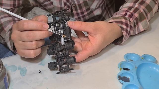КАМАЗ-54112 с полуприцепом "Мука". Покраска модели. Часть вторая. смотреть онлайн