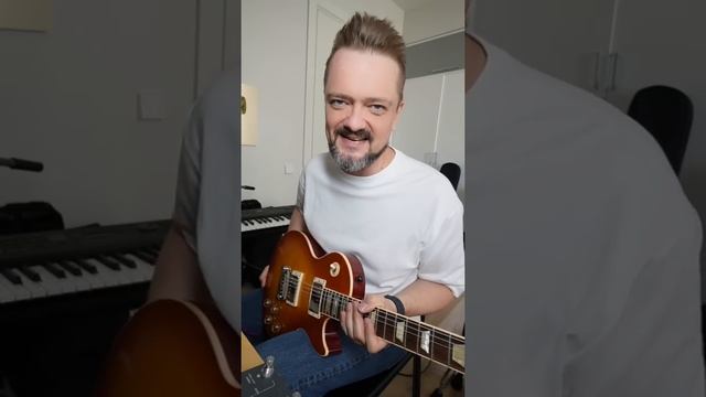 К выпуску "История Электрогитары" смотреть онлайн