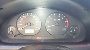 Mitsubishi Carisma 1.8 GDI Плавают обороты.