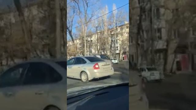 Мэрия Саратова обещает открыть движение по Шехурдина к концу недели смотреть онлайн