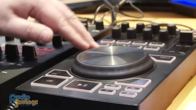 Behringer CMD MM-1, PL-1, LC-1, DC-1, and DVS-1 Controllers - NAMM 2012 - AudioSavings смотреть онлайн