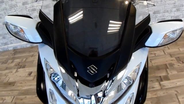 Suzuki AN650 Burgman Executive смотреть онлайн