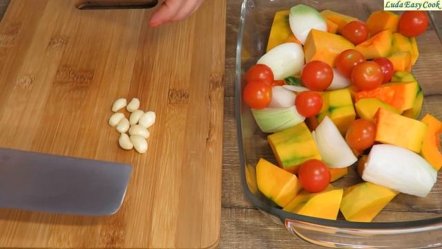 БЫСТРЫЙ ОБЕД ИЛИ УЖИН ТЫКВА ЗАПЕЧЕНАЯ С КУРИЦЕЙ В СЛИВОЧНОМ СОУСЕ PUMPKIN WITH CHICKEN Люда Изи Кук смотреть онлайн