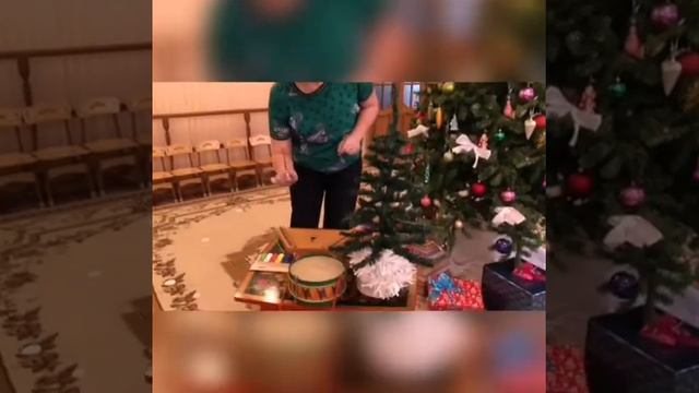 Зимняя музыкальная история про маленькую ёлочку. смотреть онлайн