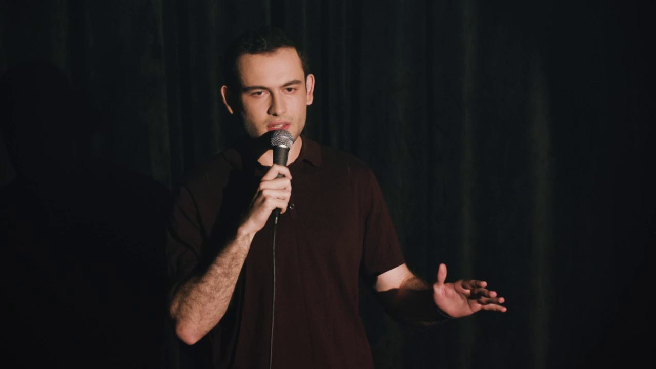 22 КОМИКА: Артём Калантарян - О ментовских приключениях смотреть онлайн