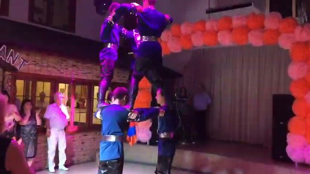 Армянский танец "Берд" смотреть онлайн