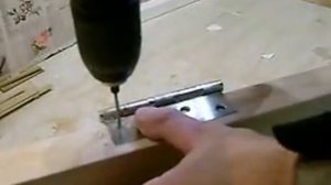 самодельный шаблон для врезки петель межкомнатных дверей