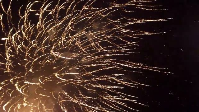 Фейерверк на День города в Самаре. смотреть онлайн