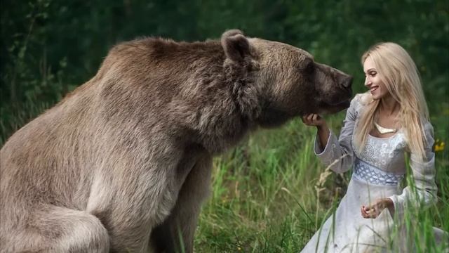 Пропавшую девушку нашли в берлоге медведя. Невозможно поверить, что с ней произошло! смотреть онлайн