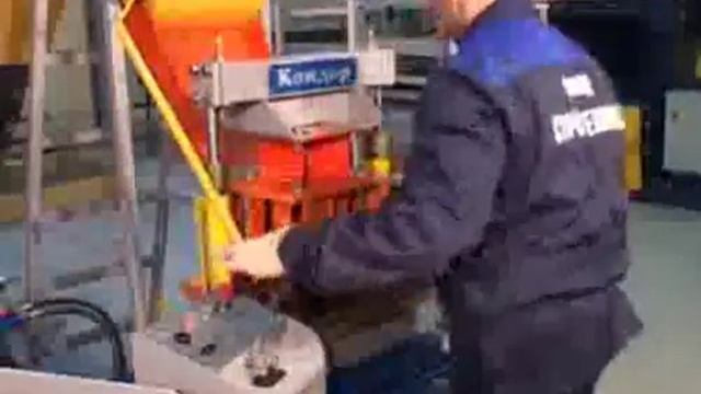 Обновленный вибропресс "Кондор 1-90-ТБ" смотреть онлайн