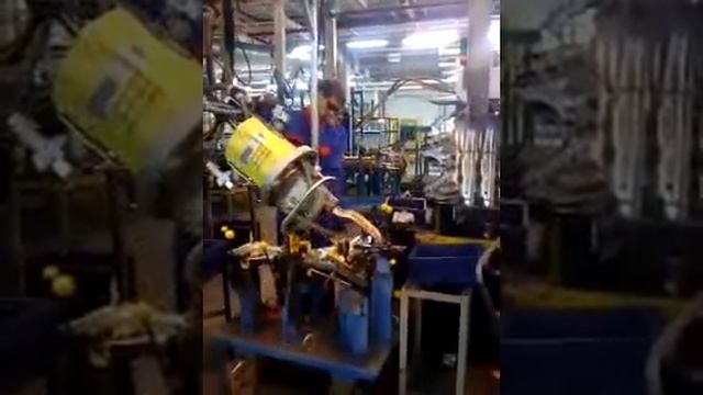 Сварка первой части А-стойки на Форд Фокус 3 смотреть онлайн